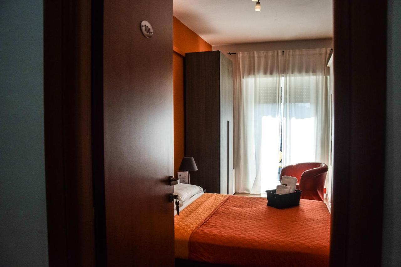 Hotel Kennedy Napoli Bagian luar foto