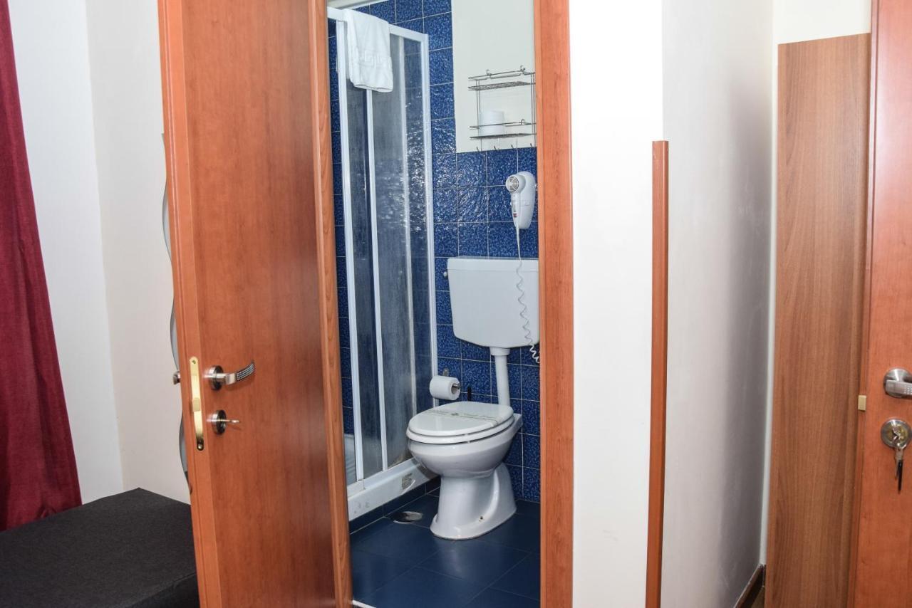 Hotel Kennedy Napoli Bagian luar foto