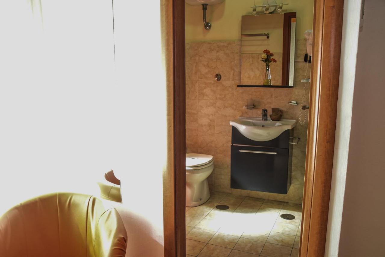 Hotel Kennedy Napoli Bagian luar foto